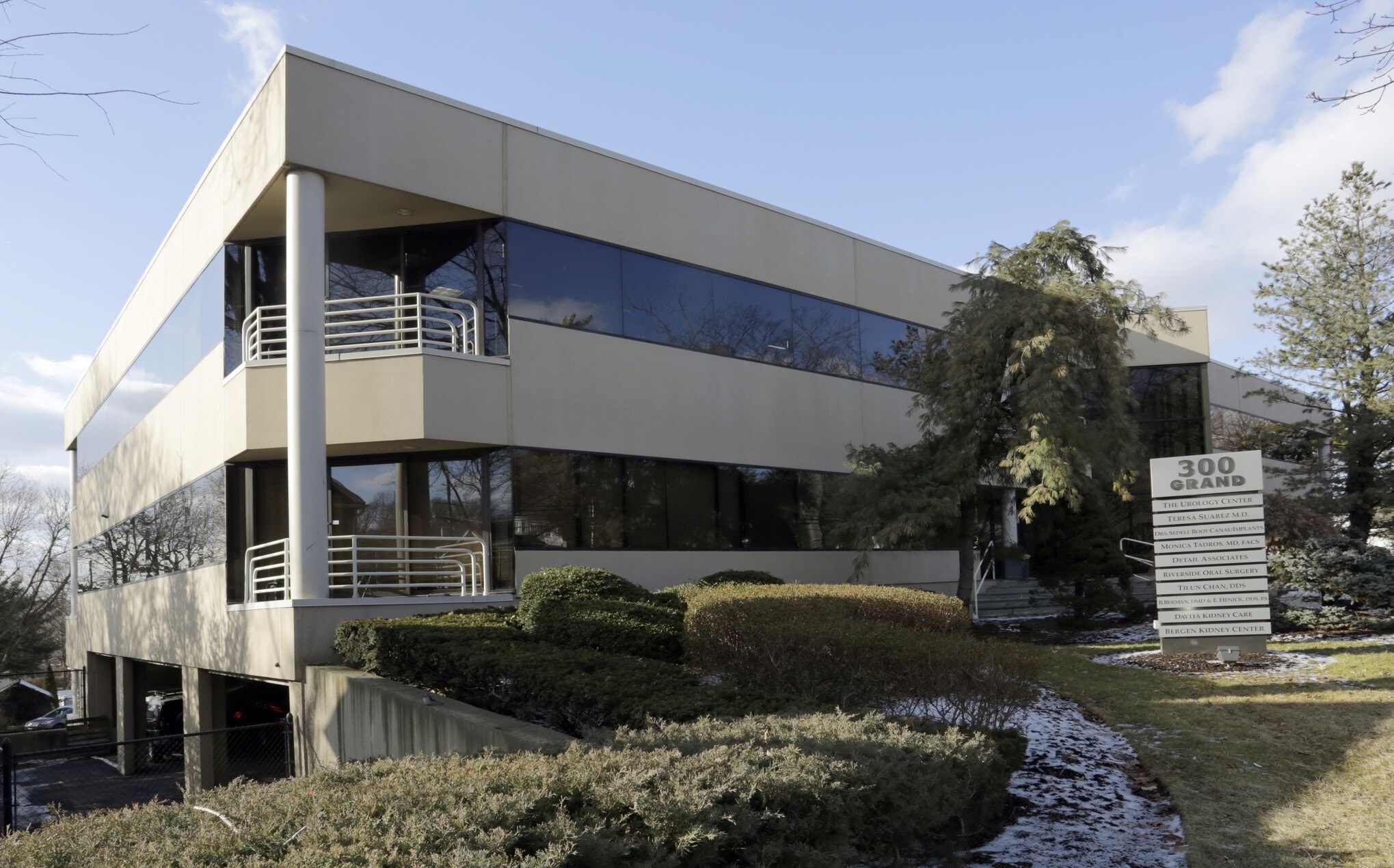 Englewood Spine & Aesthetics Institute facility